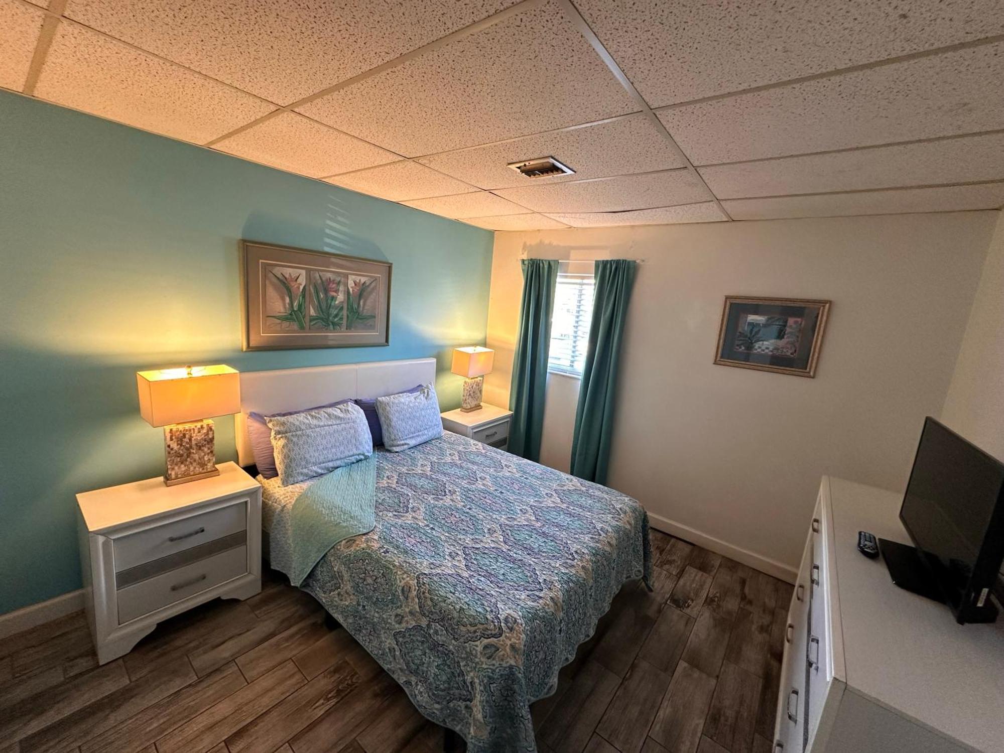 Malibu Resort Motel เซนต์พีทบีช ภายนอก รูปภาพ
